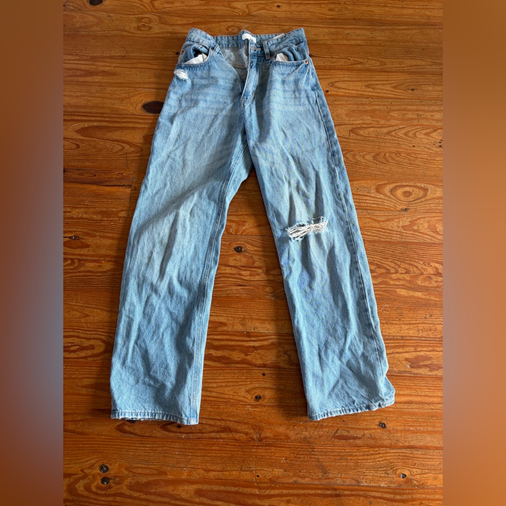 H&M Light Blue High Rise Women's Jeans